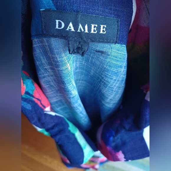 Damee Colorful Abstract Button-Up - Picture 4 of 4
